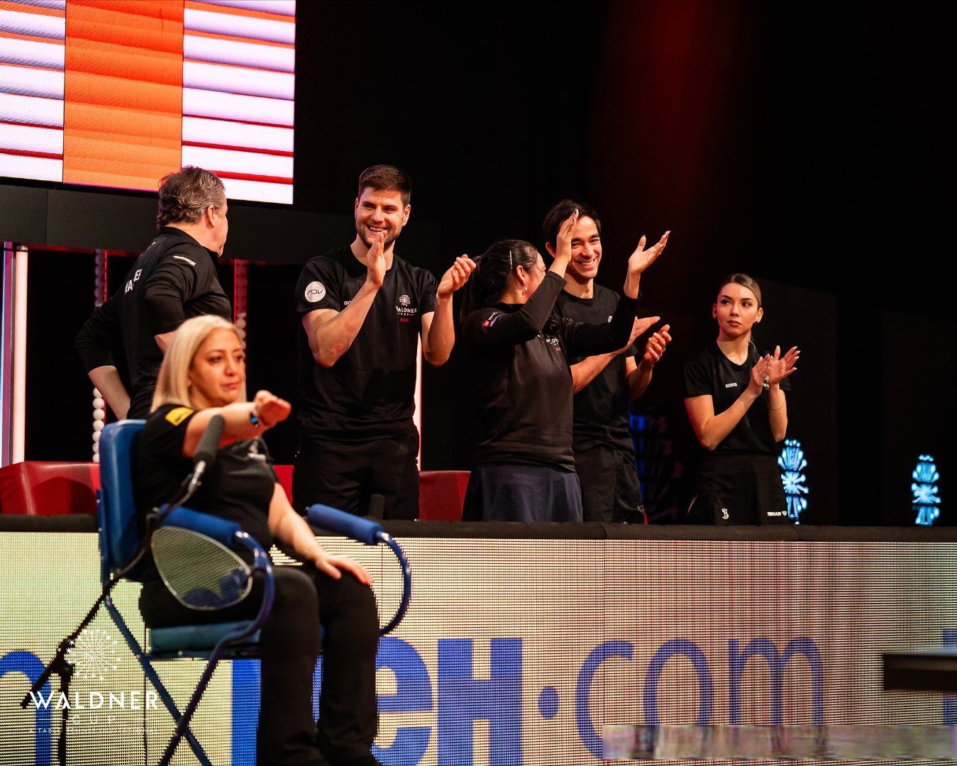 中国乒乓球队血洗德国乒乓球队，奥恰洛夫完成帽子戏法的简单介绍