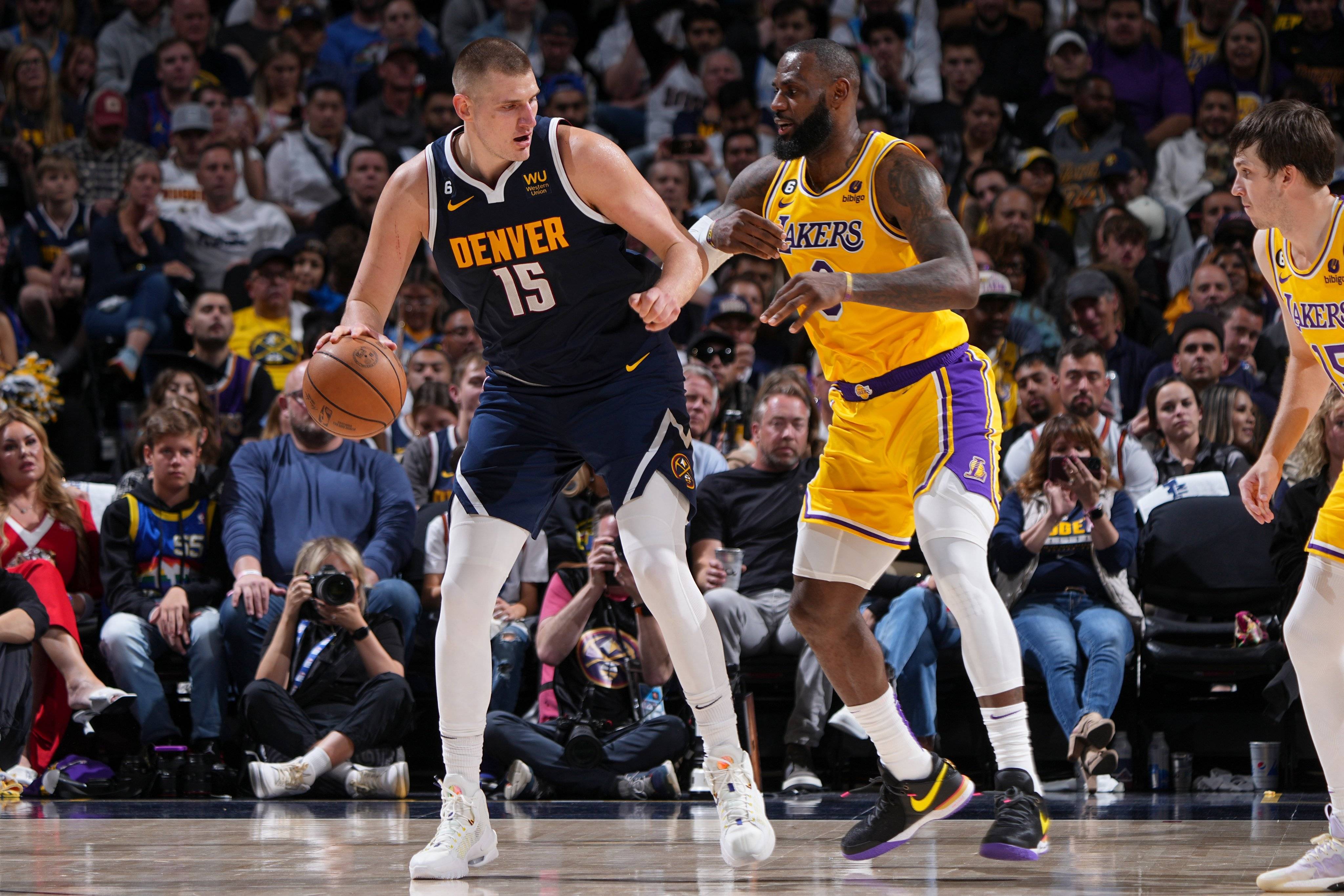 包含火箭强势掘金，塔图姆制霸全场的词条