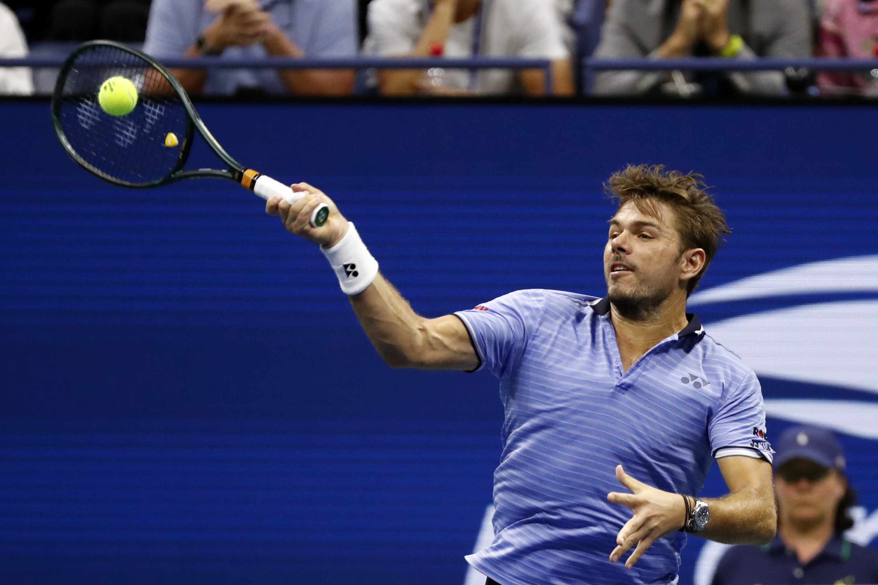 英国网球队逆转美国网球队，瓦林卡完成帽子戏法的简单介绍