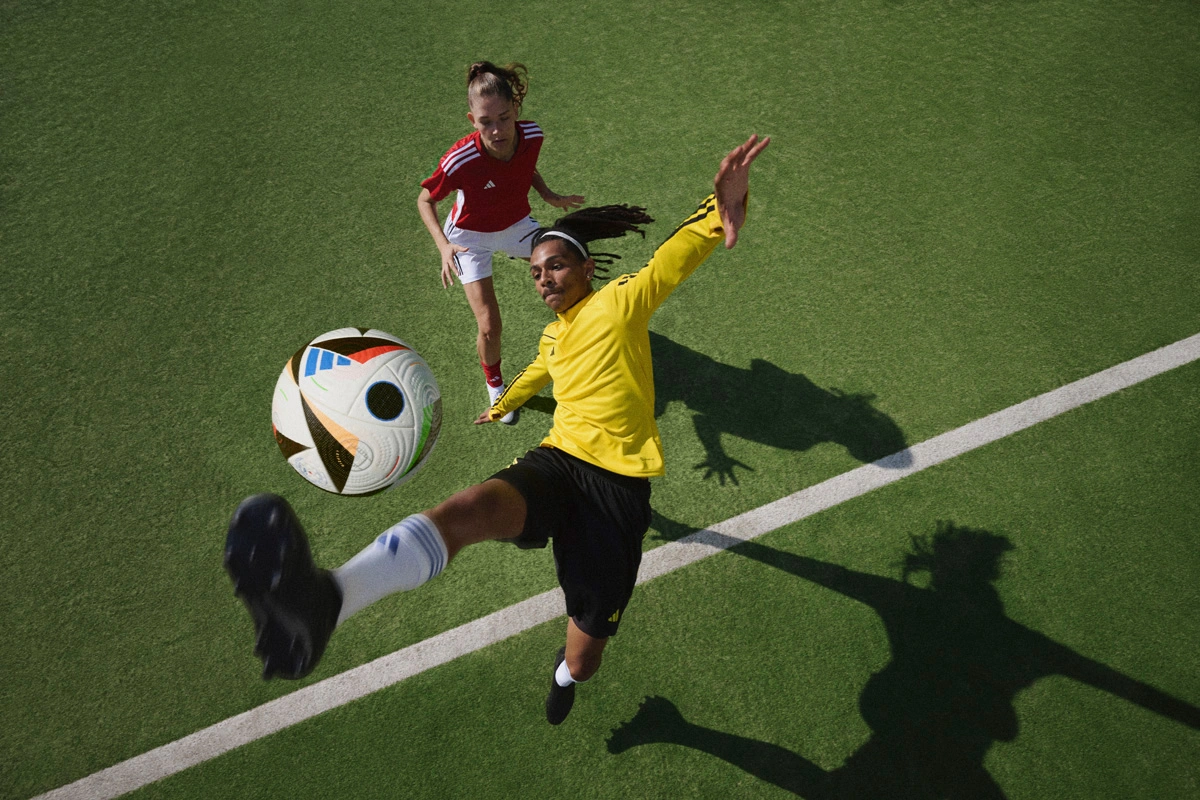 欧洲足球比赛掀起热潮，场面激情四射