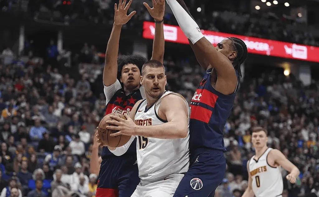 掘金客场擒下尼克斯，约基奇发挥出色