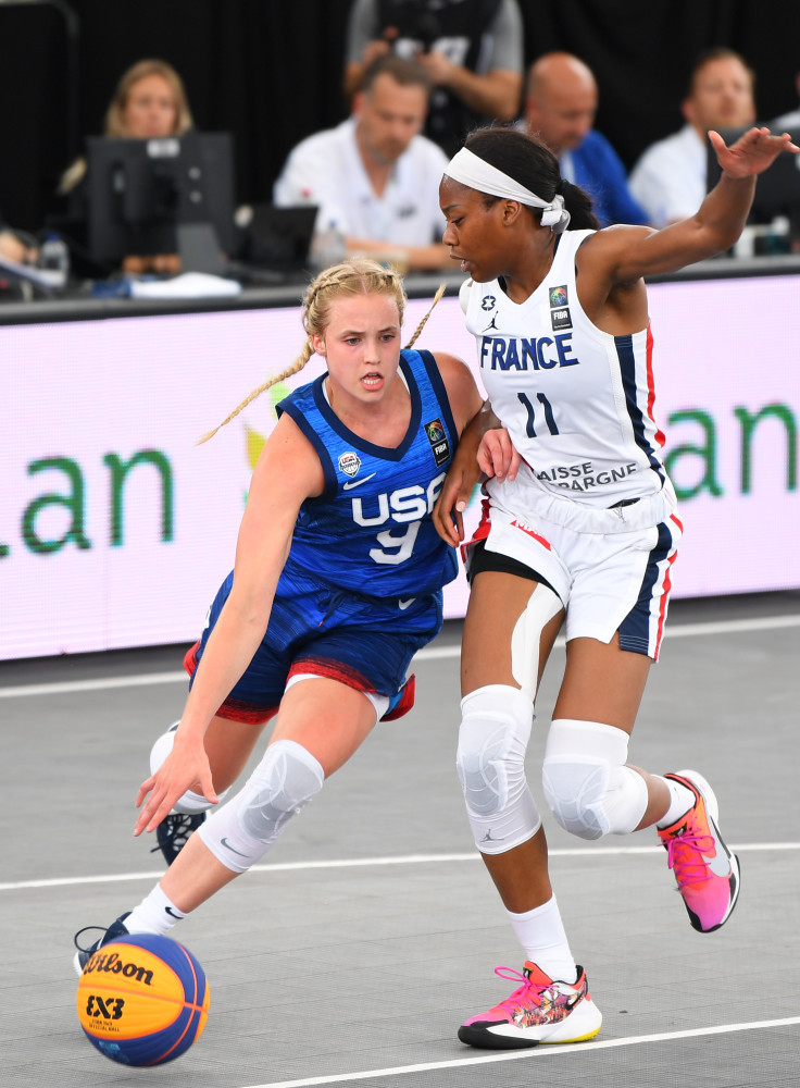 美国女子篮球队勇夺世界杯冠军 美国女子篮球队勇夺世界杯冠军